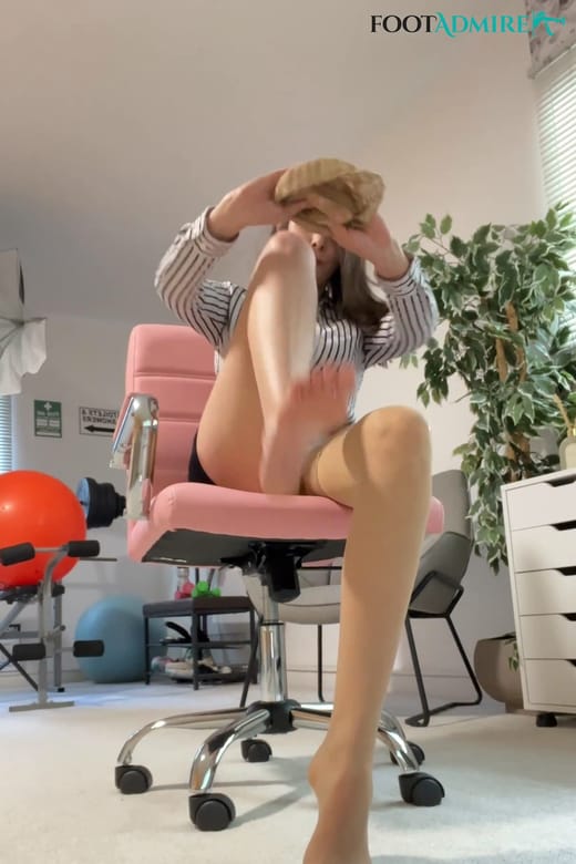 Amelie Belain